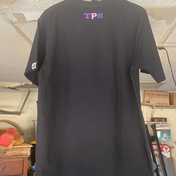 BAPE Black / Purple Shark T shirt - Picture 2 of 2